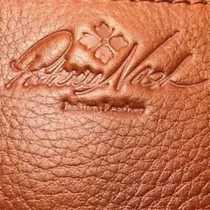 NWOT Patricia Nash Italian Leather & Fur Wristlet
